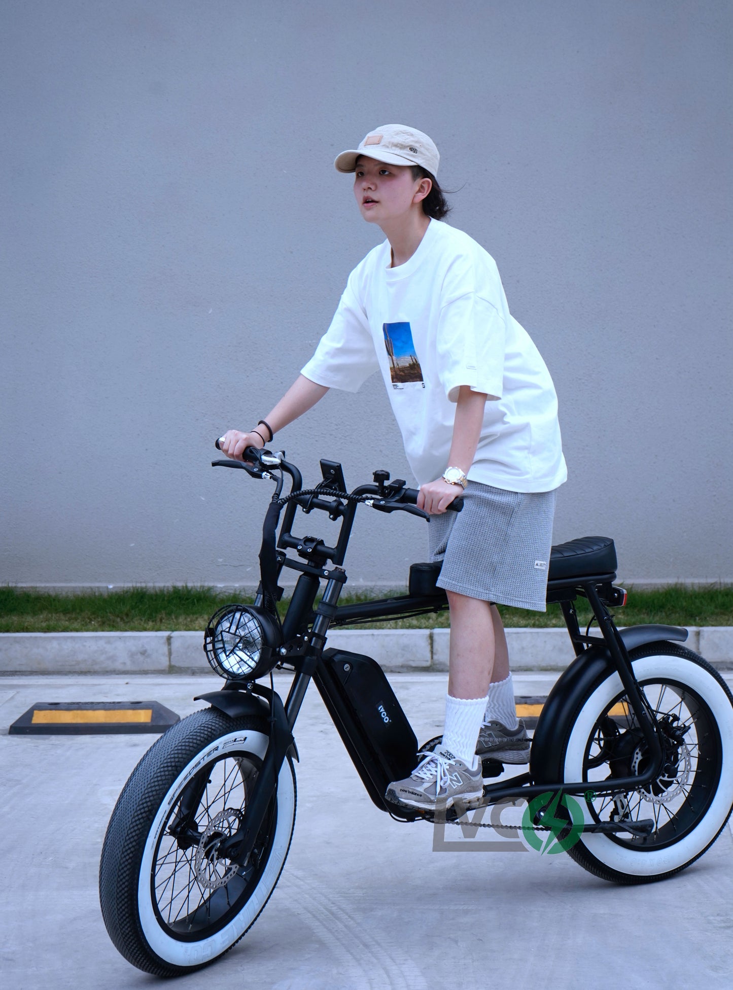 Hc11a909aaa704a9c849fedcf6dcc40bfR.jpgfat bike, ebike, ebike for sale,  scooter, electric scooter, folding electric ebike, folding bike, mountain bike, segway, hoverboard,  side view standing